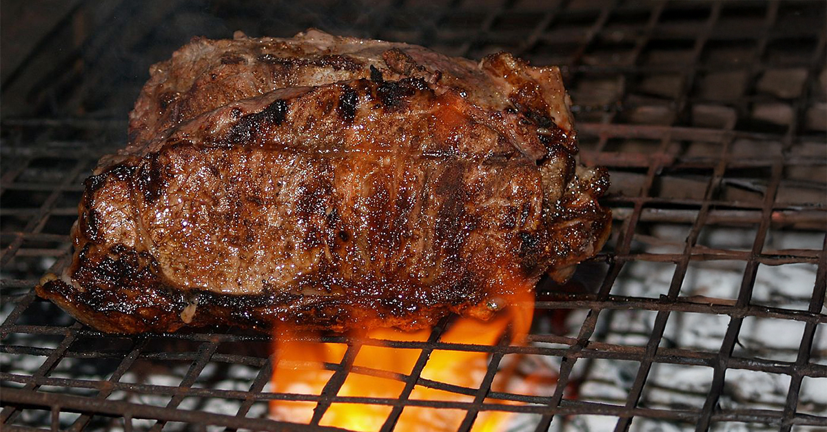 Essential Steps For Getting The Perfect Sear On Your Steak, And Mistakes To Avoid